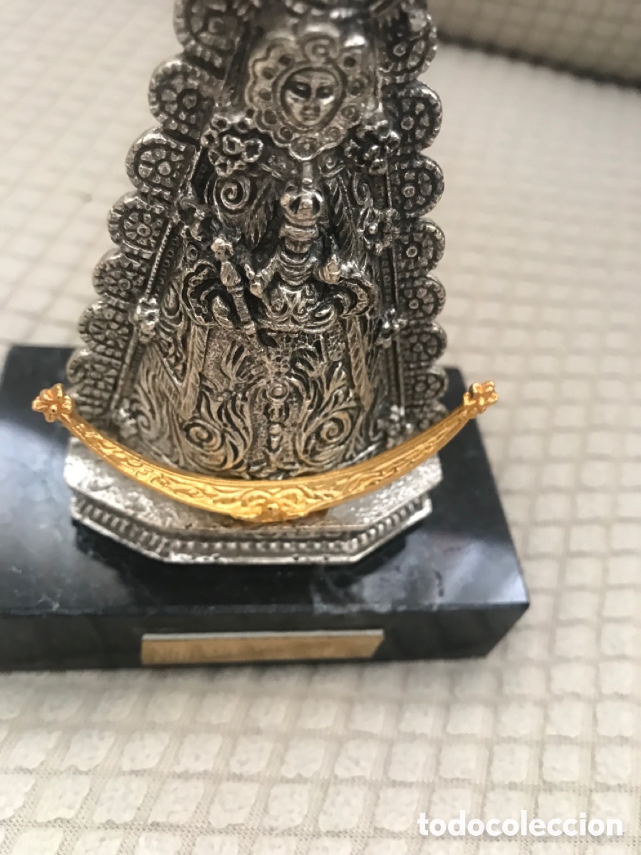 Antig&uuml;edades: Virgen del Roc&iacute;o sobre peana de m&aacute;rmol - Foto 2