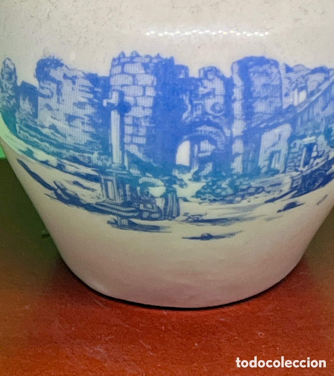 Antig&uuml;edades: JARR&Oacute;N DE PORCELANA CON IGLESIA Y CASTILLO - Foto 4