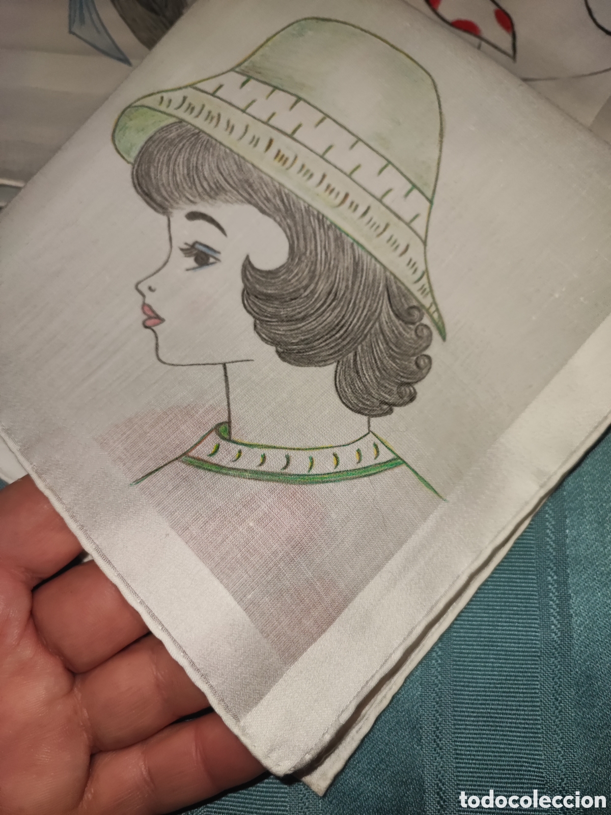 Antig&uuml;edades: 3 pa&ntilde;uelos de bolsillo pintados. - Foto 5
