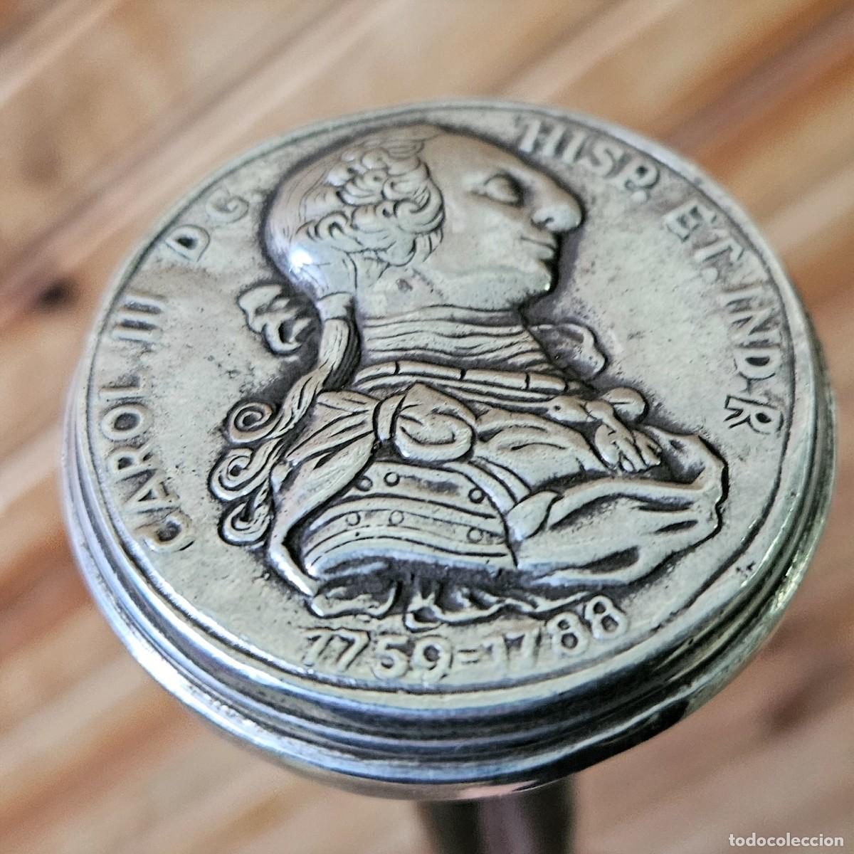 Antig&uuml;edades: Baston antiguo con medalla. 87 cm !! - Foto 1