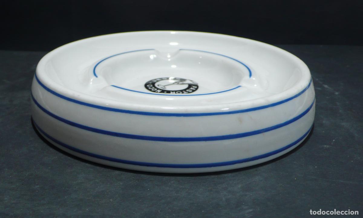 Antig&uuml;edades: CENICERO EN PORCELANA - Foto 2