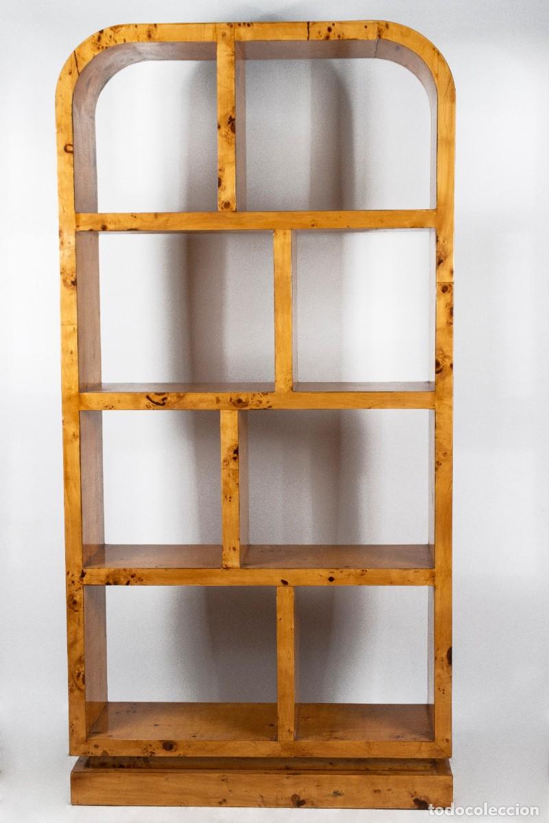 Antig&uuml;edades: Librer&iacute;a estilo Art Dec&oacute;.