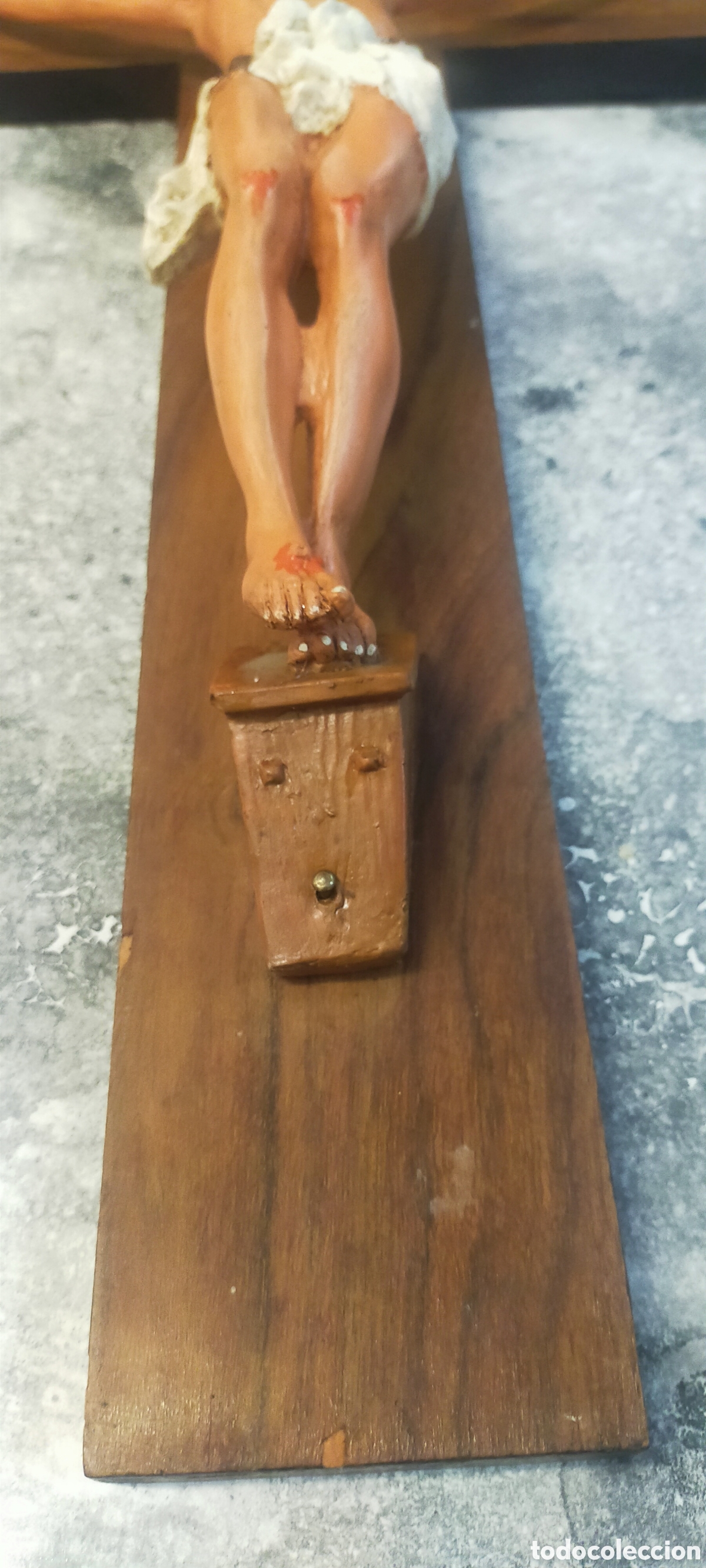 Antig&uuml;edades: Crucifijo madera y estuco pintado - Foto 4