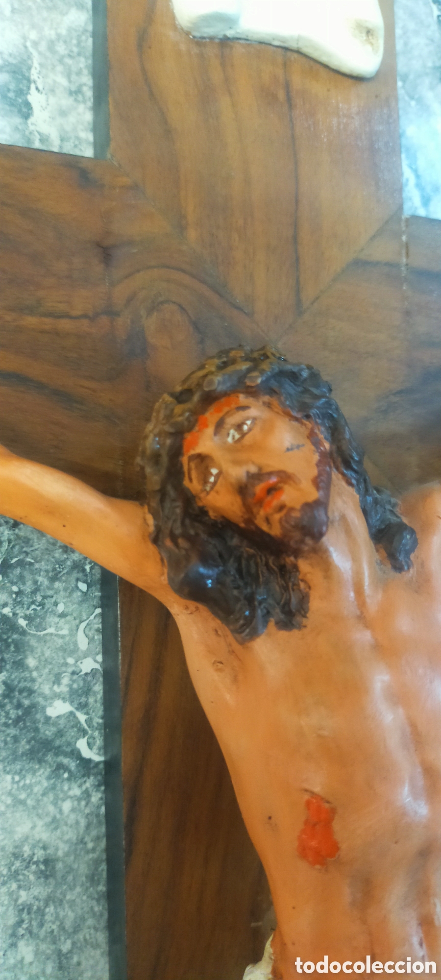 Antig&uuml;edades: Crucifijo madera y estuco pintado - Foto 11