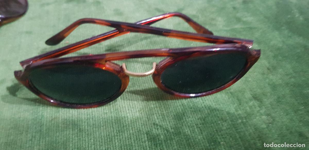 Antig&uuml;edades: GAFAS NEGRAS DE SOL SIN MARCA - Foto 2