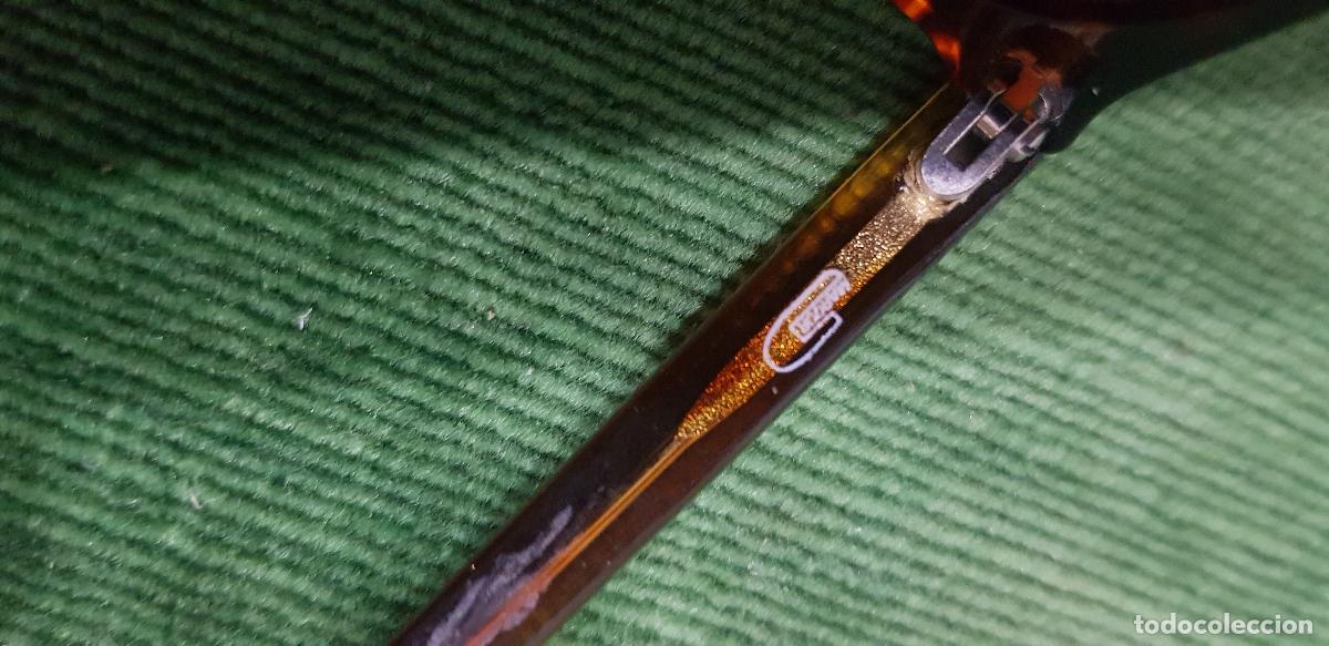 Antig&uuml;edades: GAFAS NEGRAS DE SOL CON MARCA MARGOD - Foto 2