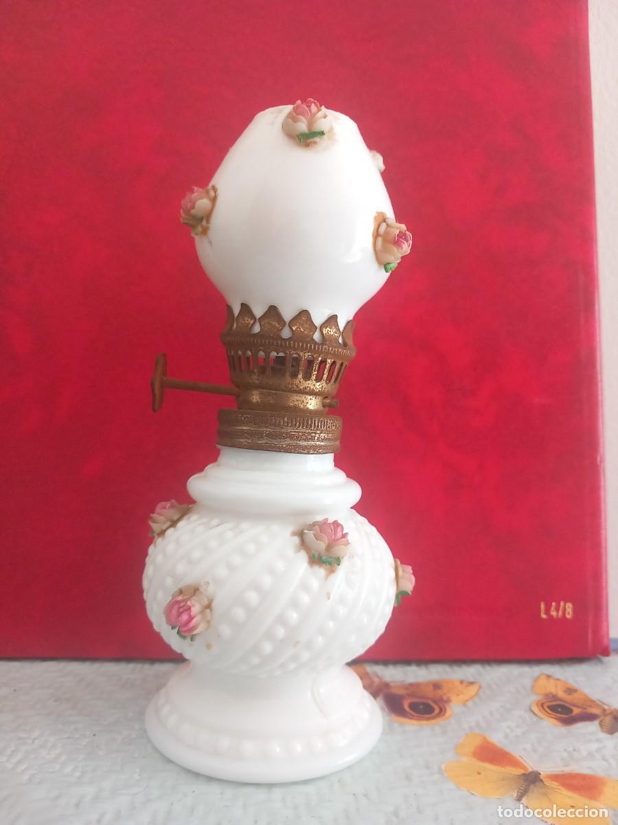 Antig&uuml;edades: QUINQUE DE OPALINA Y CRISTAL OPALINA CON ROSAS. - Foto 1