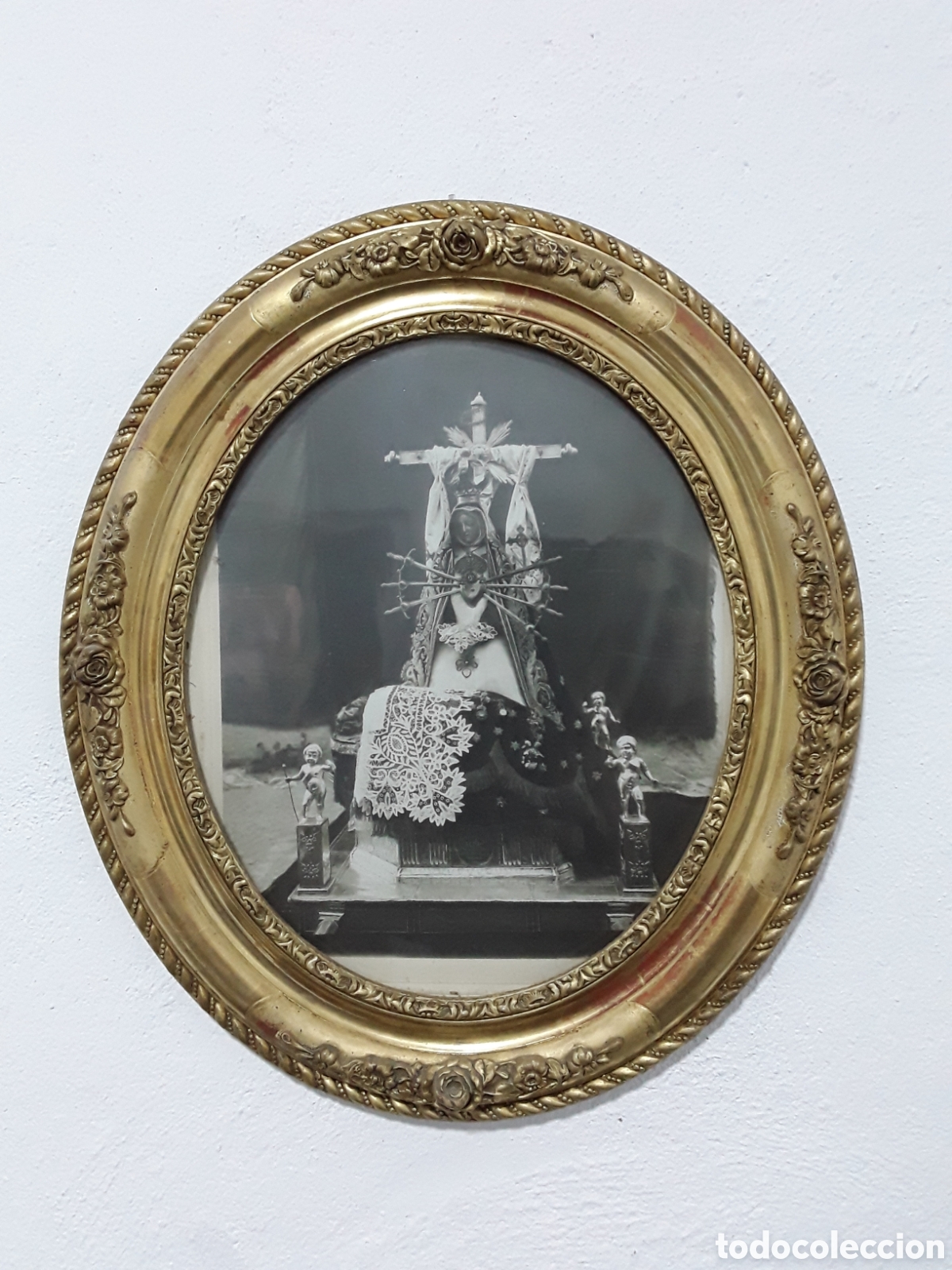 Antig&uuml;edades: Marco policromado con Virgen de las Angustias - Foto 1
