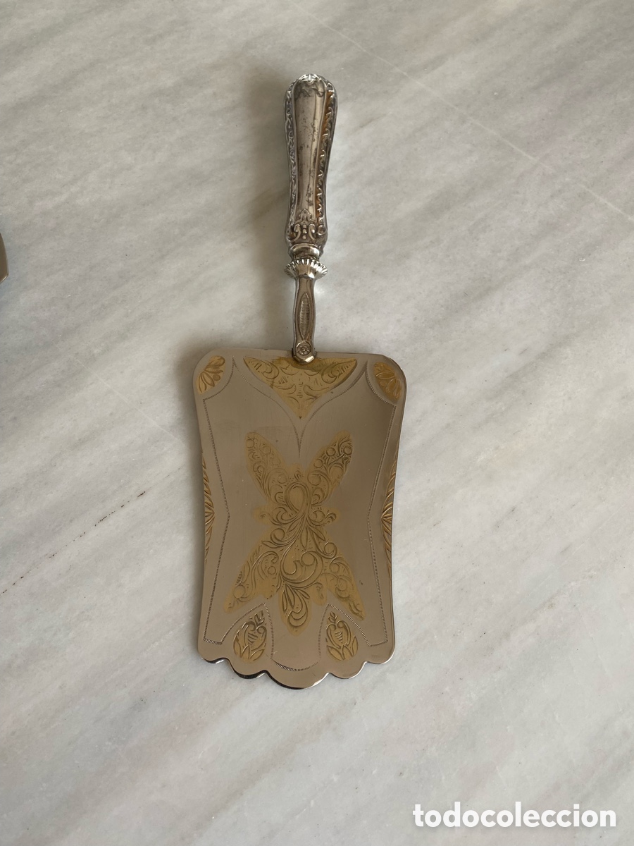 Antig&uuml;edades: Cubiertos de servir con mango de plata - Foto 5