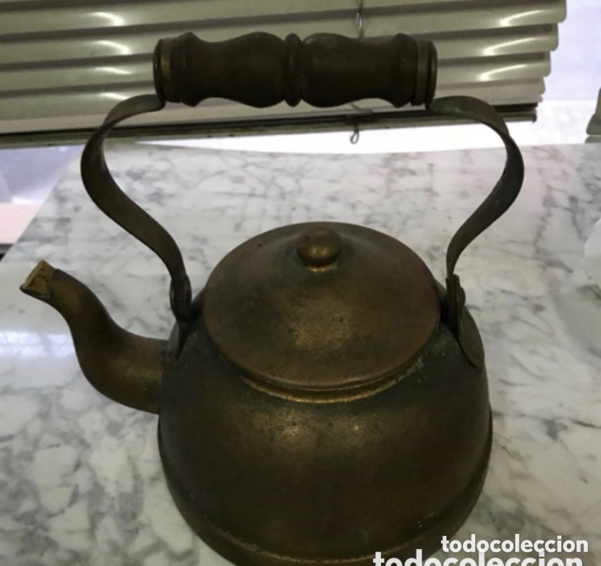 Antig&uuml;edades: Lote antiguas teteras - Foto 1