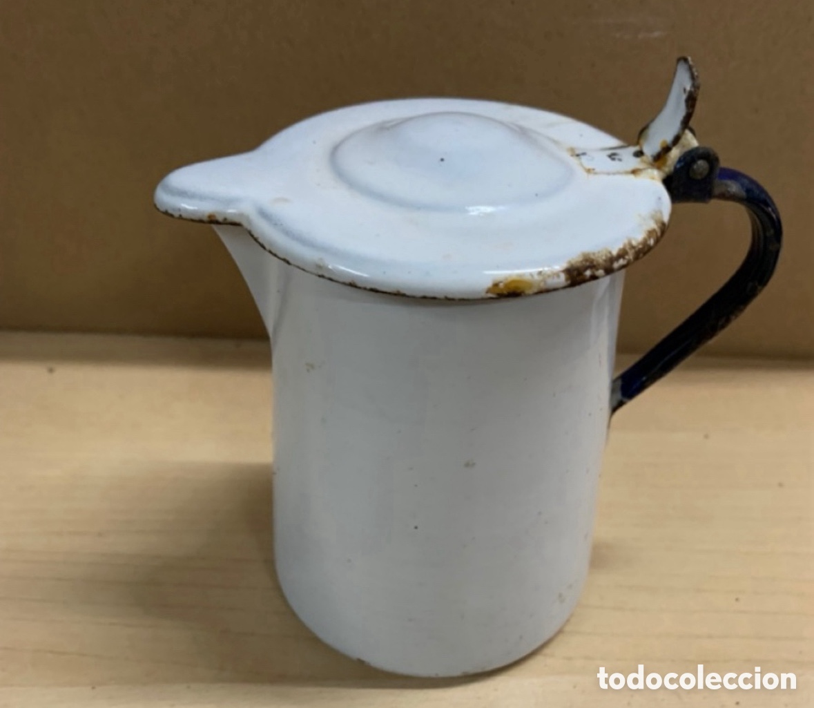 Antig&uuml;edades: Antigua cafetera esmaltada - Foto 1