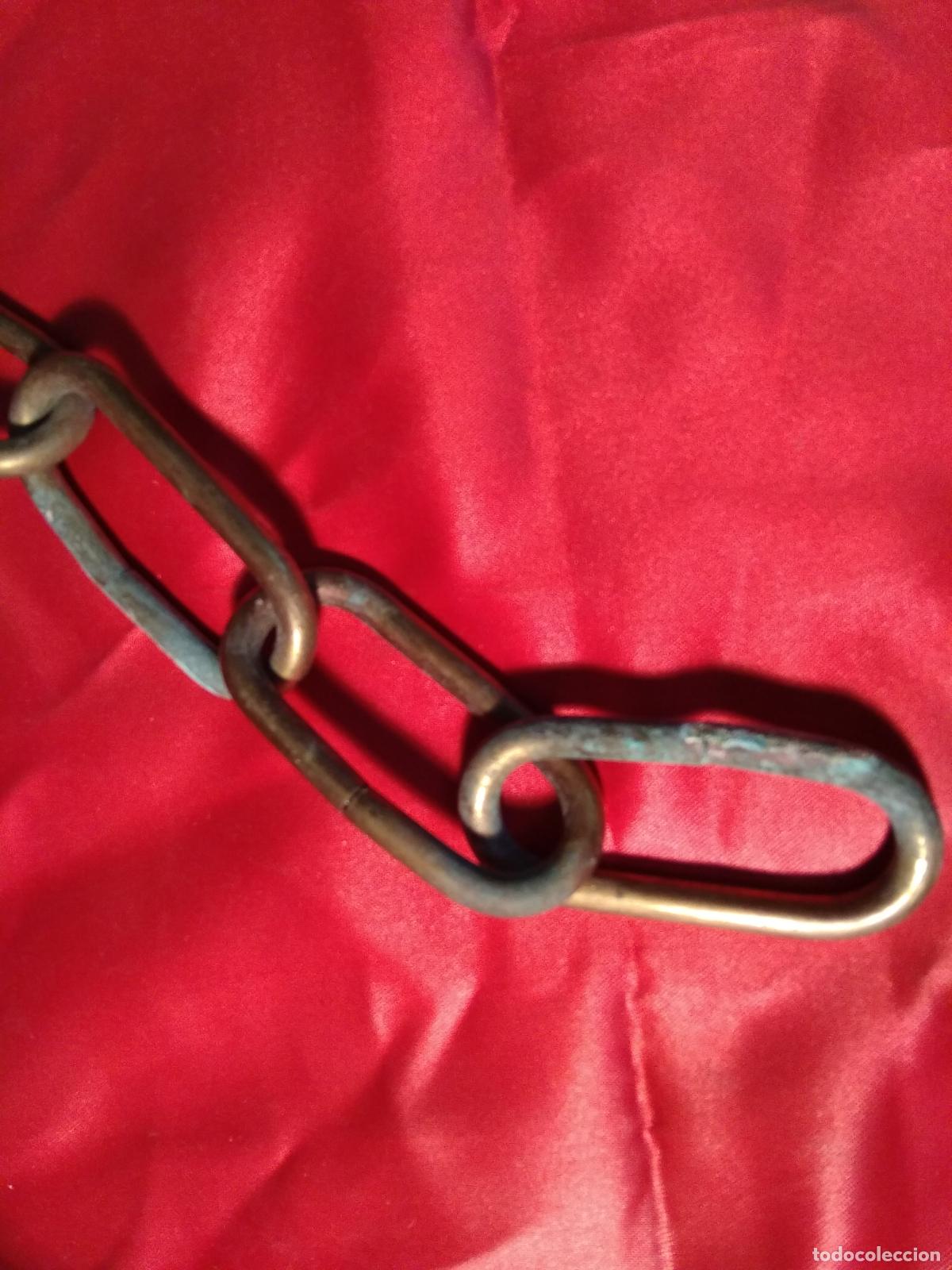 Antig&uuml;edades: Cadena de bronce de 6 eslabones Vitrina 7 - Foto 4