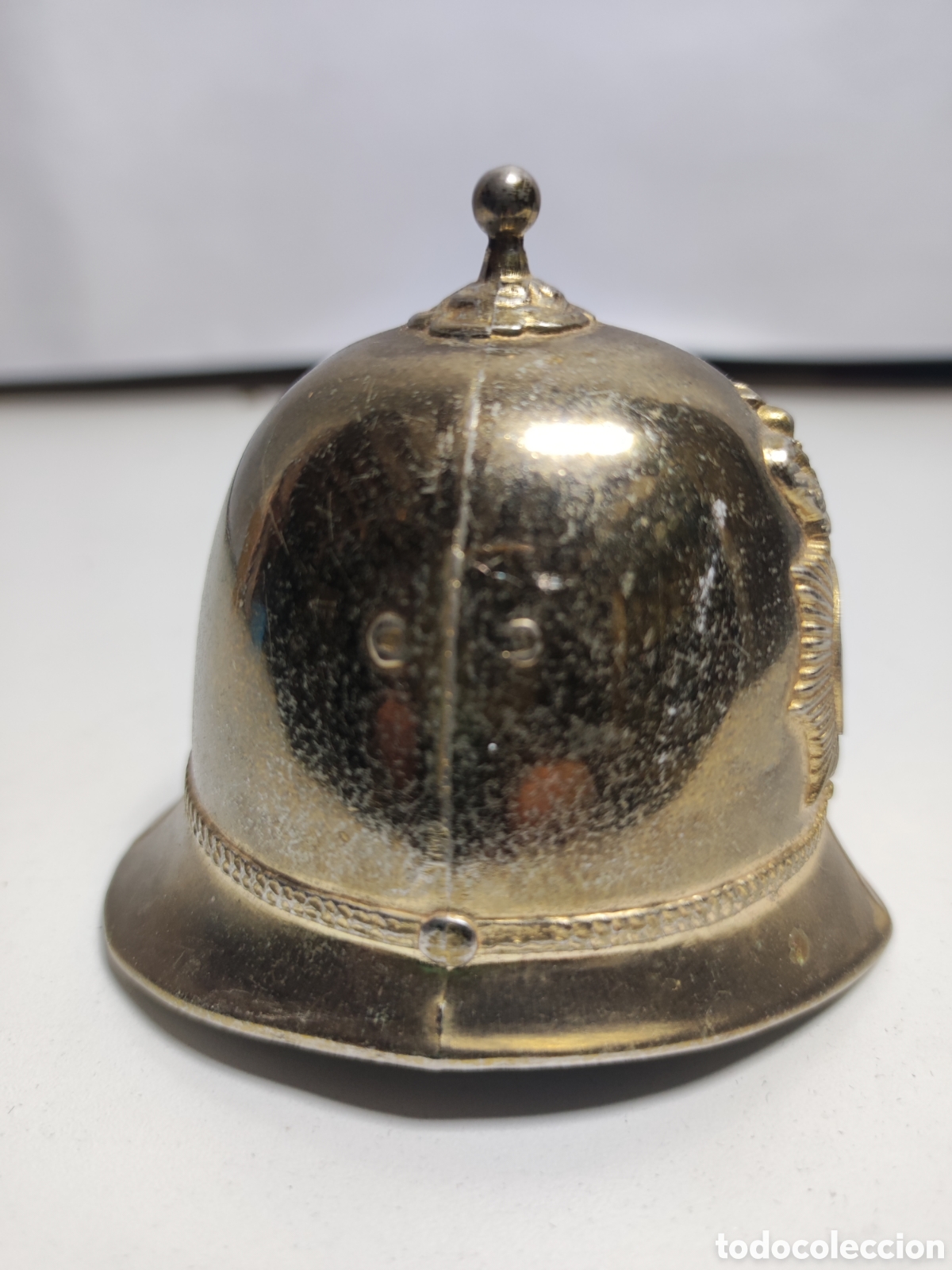 Antig&uuml;edades: Campanilla forma de casco - Foto 2