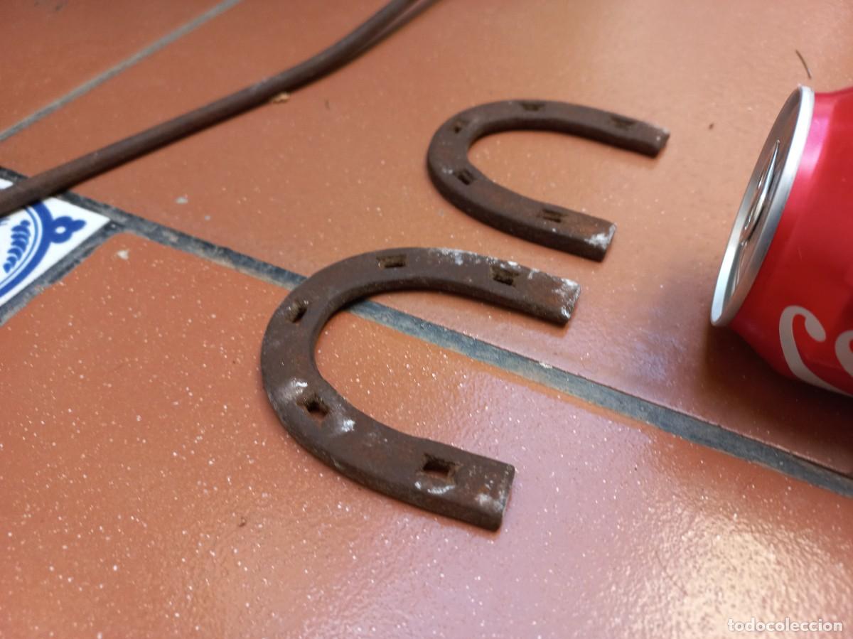 Antig&uuml;edades: 2 herraduras de forja - 7cm - Foto 3
