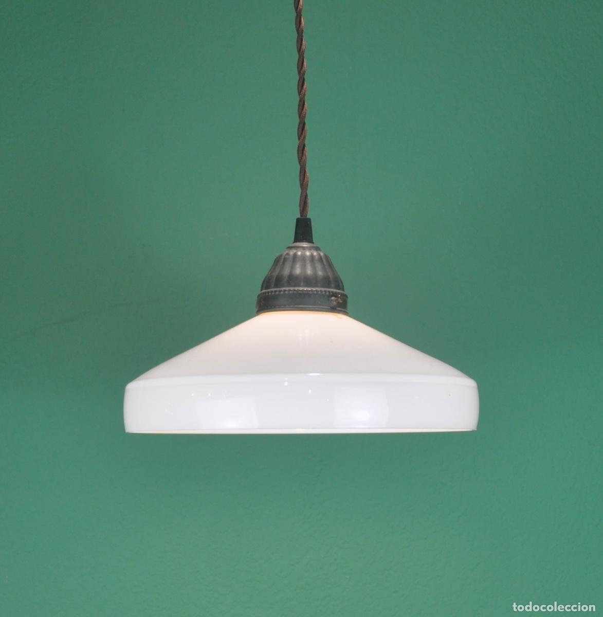 Antig&uuml;edades: L&aacute;mpara opalina blanca art deco - Foto 7