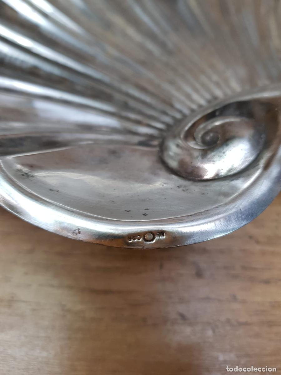Antig&uuml;edades: BANDEJA CONCHA DE METAL - Foto 3