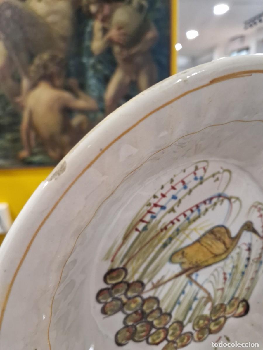Antig&uuml;edades: Plato Manises hondo 27,50 cm - Foto 6
