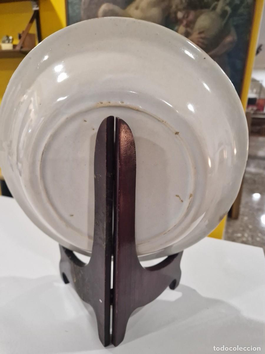 Antig&uuml;edades: Plato Manises hondo 27,50 cm - Foto 8