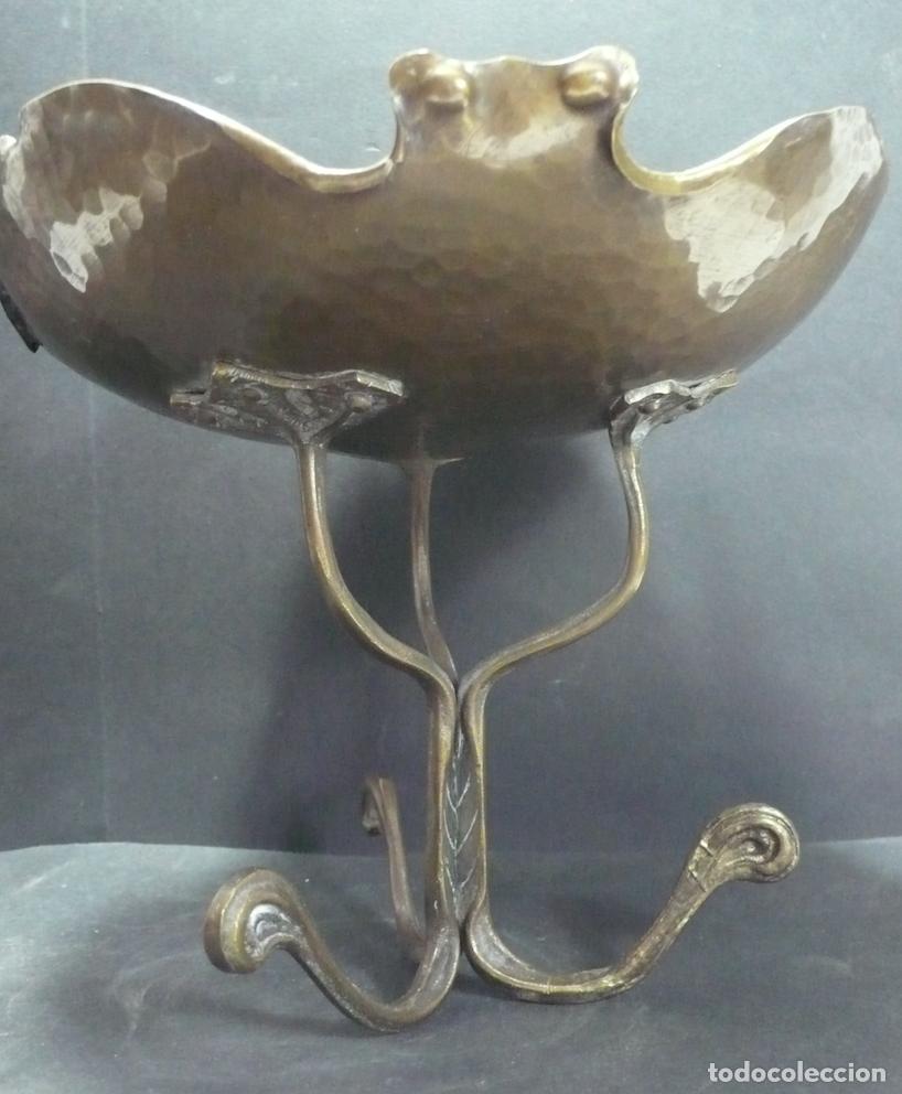 Antig&uuml;edades: CEBTRO DE MESA EN BRONCE - Foto 3