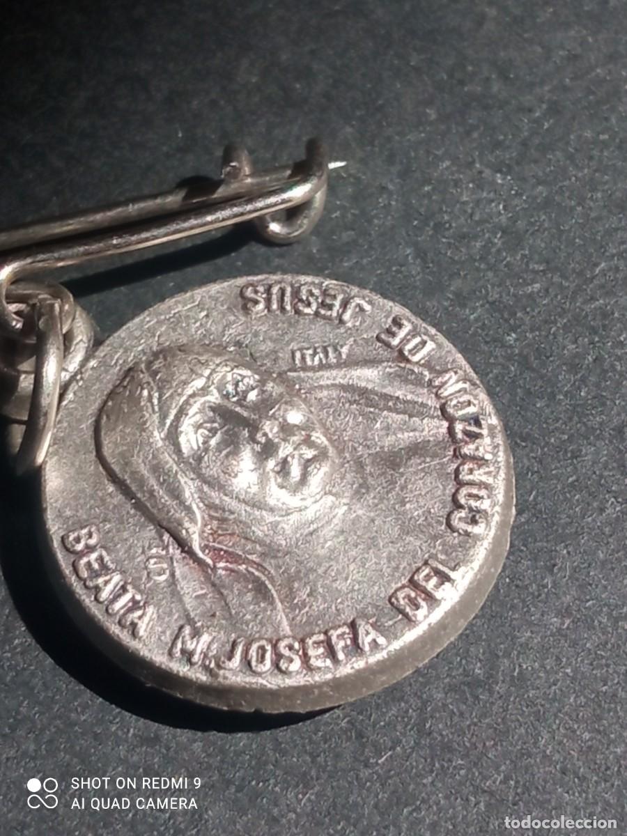 Antig&uuml;edades: Medalla beata Josefa reliquia - Foto 4