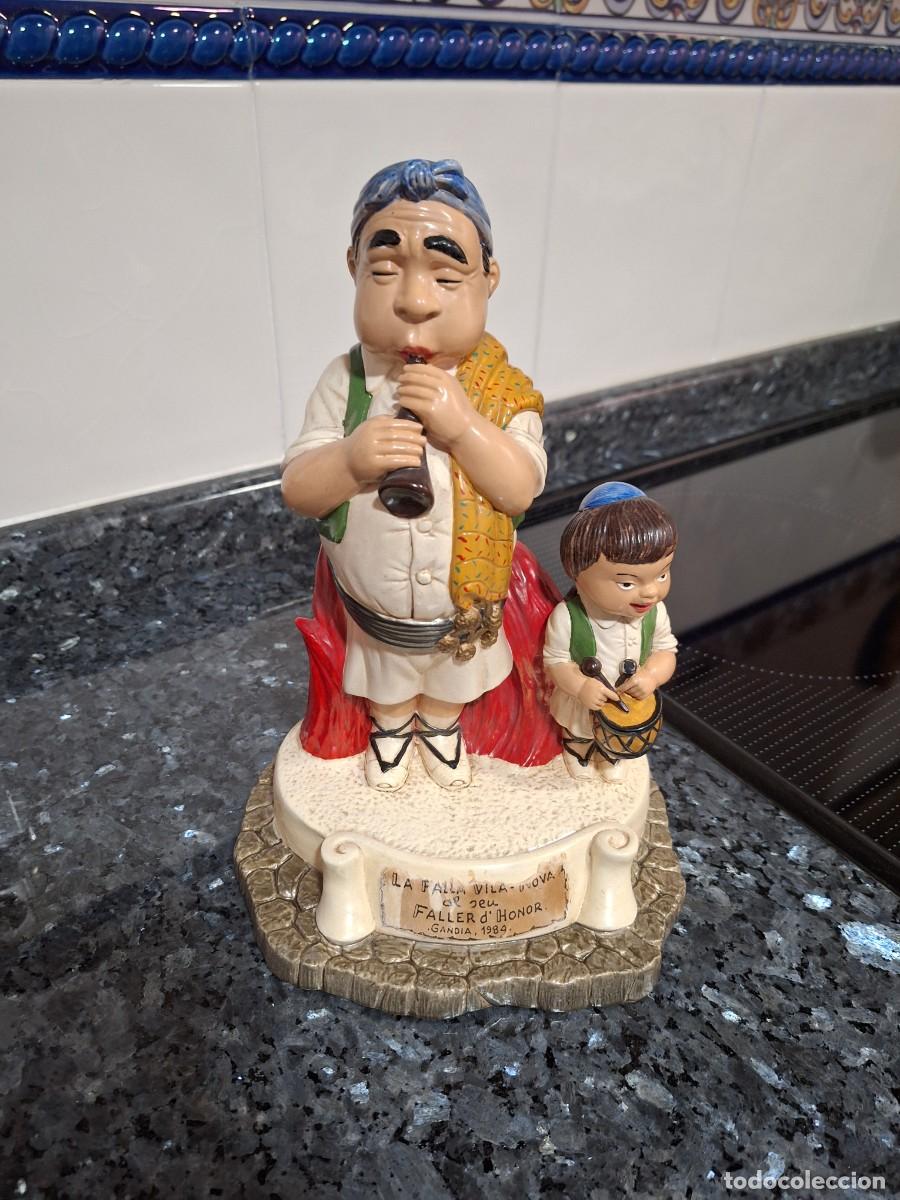Antig&uuml;edades: Figura t&iacute;pica Valenciana. - Foto 1