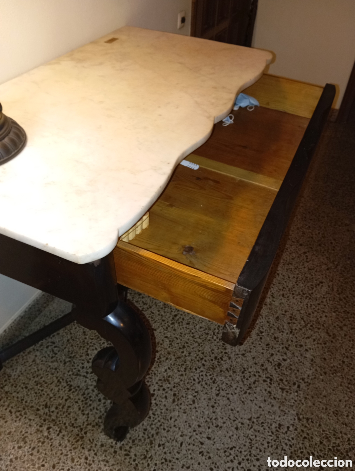Antig&uuml;edades: Mesa recibidor de madera maciza y m&aacute;rmol - Foto 3