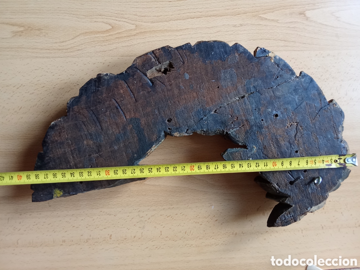 Antig&uuml;edades: Antiguo COPETE de madera con pan de oro de 40 cm - Foto 7