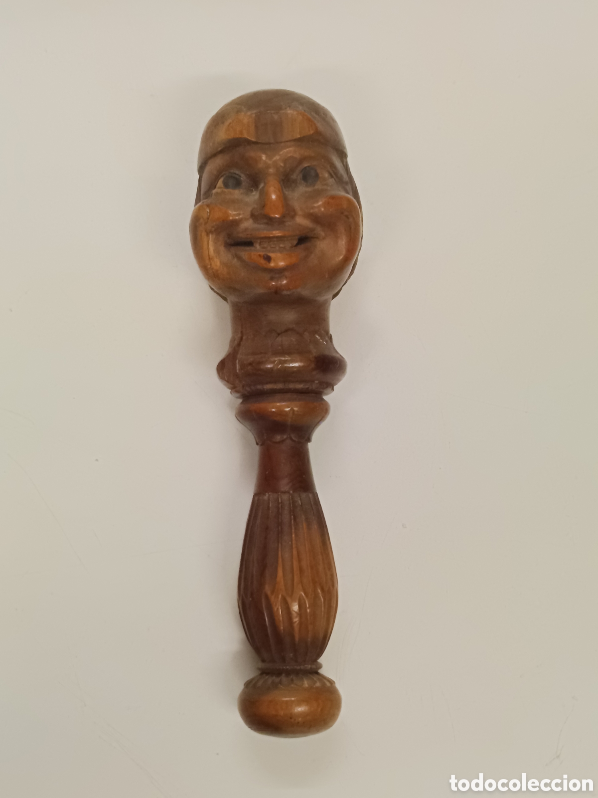 Antig&uuml;edades: Antiguo cascanueces de rosca - Foto 1