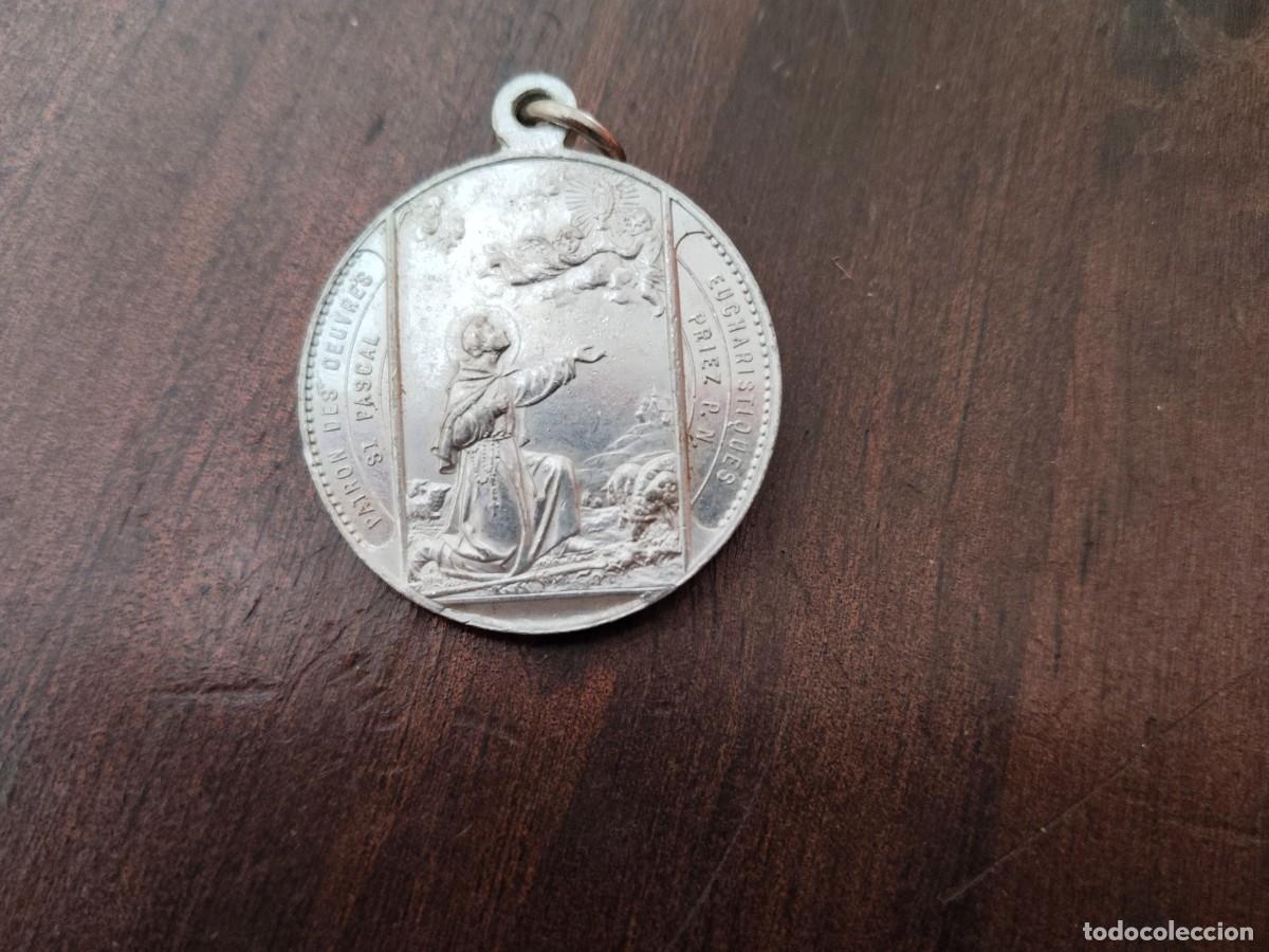 Antig&uuml;edades: Medalla de San Pascal. 3,2 cm de di&aacute;metro. - Foto 1