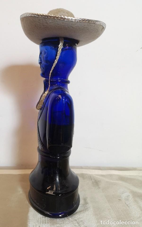 Antig&uuml;edades: Botella de Tequila El Guerrillero - Foto 7