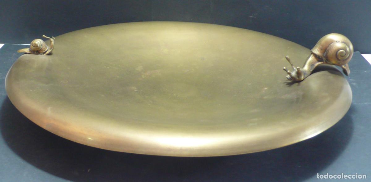 Antig&uuml;edades: FANTASTICA BANDEJA DE BRONCE - Foto 1