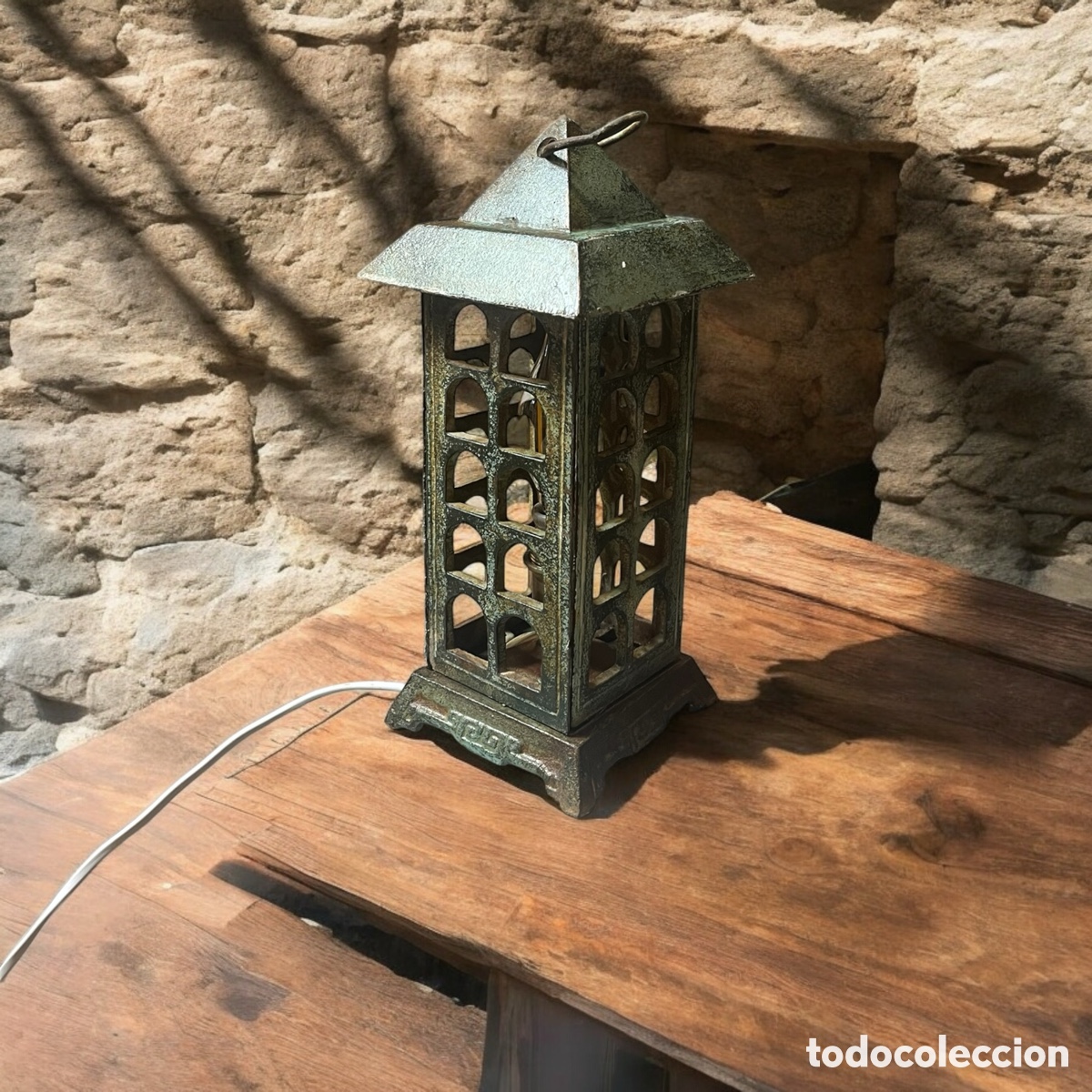 Antig&uuml;edades: L&aacute;mpara bronce a&ntilde;os 60 - Foto 1