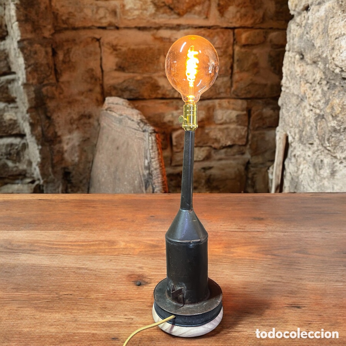 Antig&uuml;edades: L&aacute;mpara industrial &ldquo;Embudo&rdquo; - Foto 1