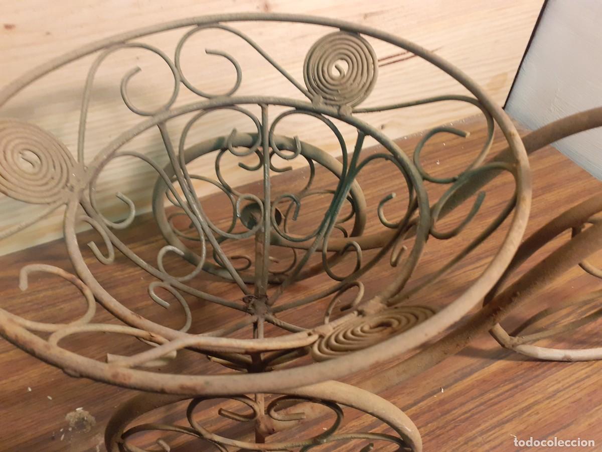 Antig&uuml;edades: Soporte macetero hierro forjado - Foto 2