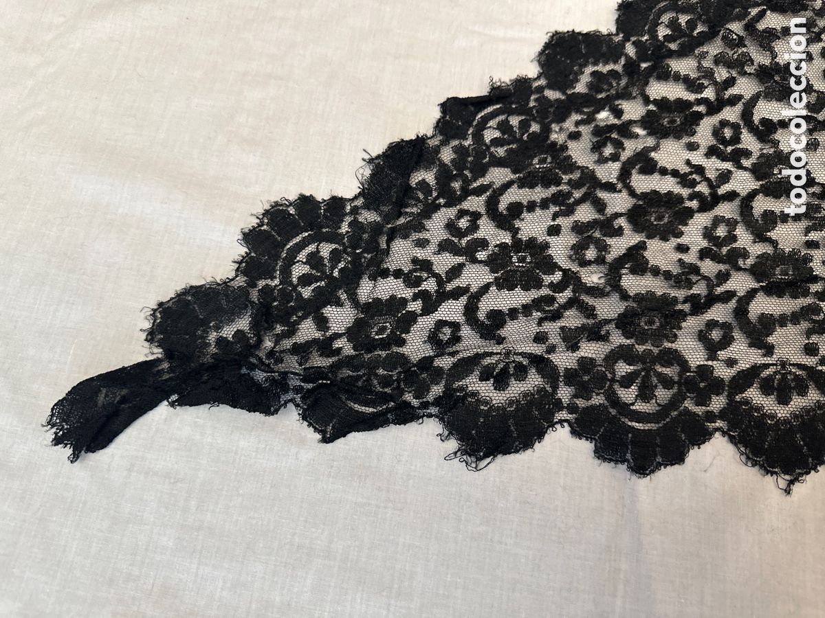 Antig&uuml;edades: BONITO VELO, MANTILLA O TOQUILLA TRIANGULAR, CIRCA 1900 - Foto 3