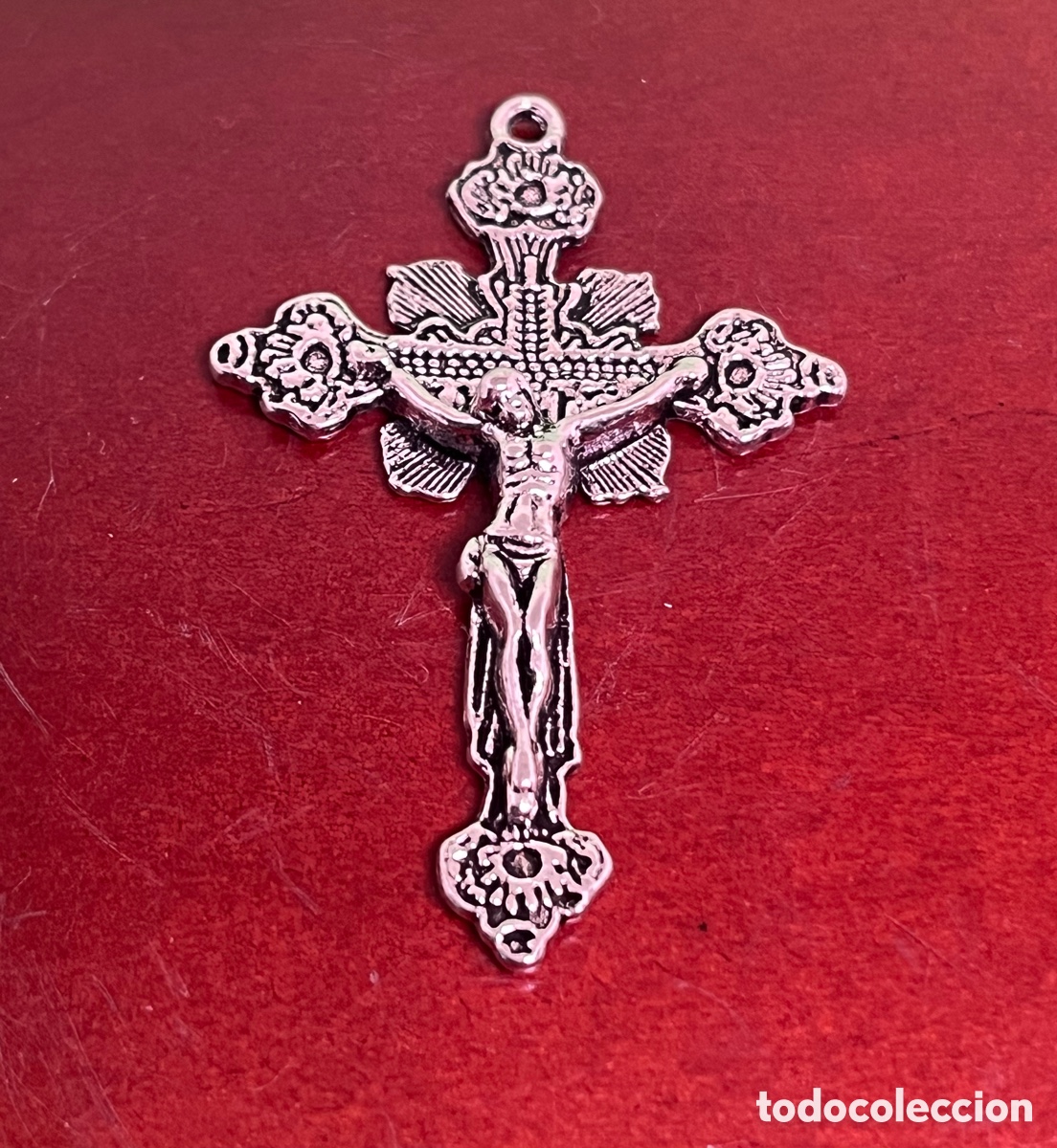Antig&uuml;edades: CRUCIFIJO METAL PLATEADO - Foto 1