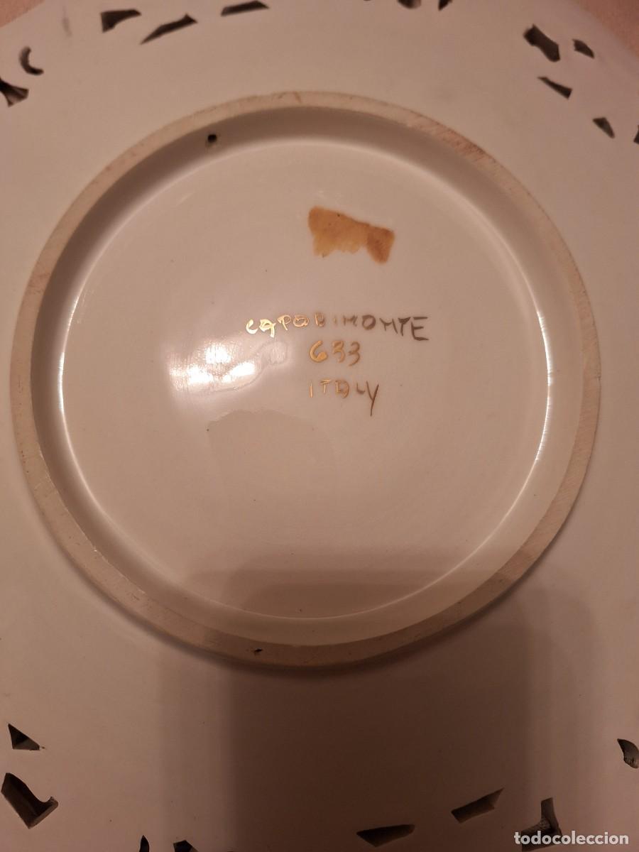 Antig&uuml;edades: Plato de porcelana de capodimonte - Foto 4