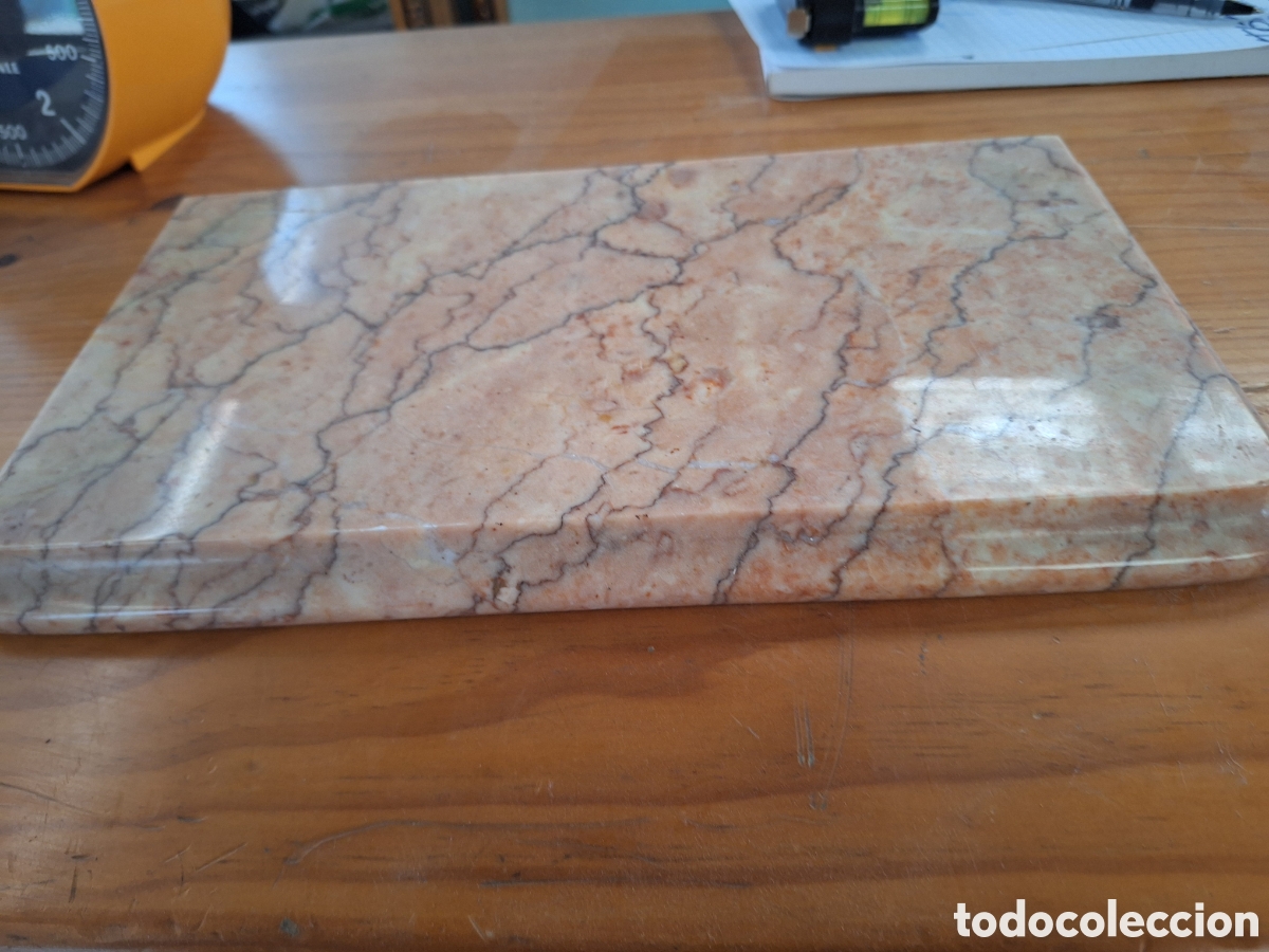 Antig&uuml;edades: Base de marmol anaranjada - Foto 2
