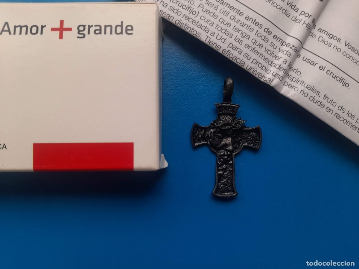 Antig&uuml;edades: Cruz en caja de medicamento. - Foto 2