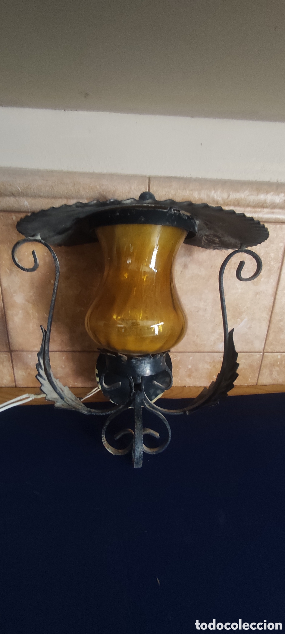 Antig&uuml;edades: Antiguo farol de forja recortado - Foto 4