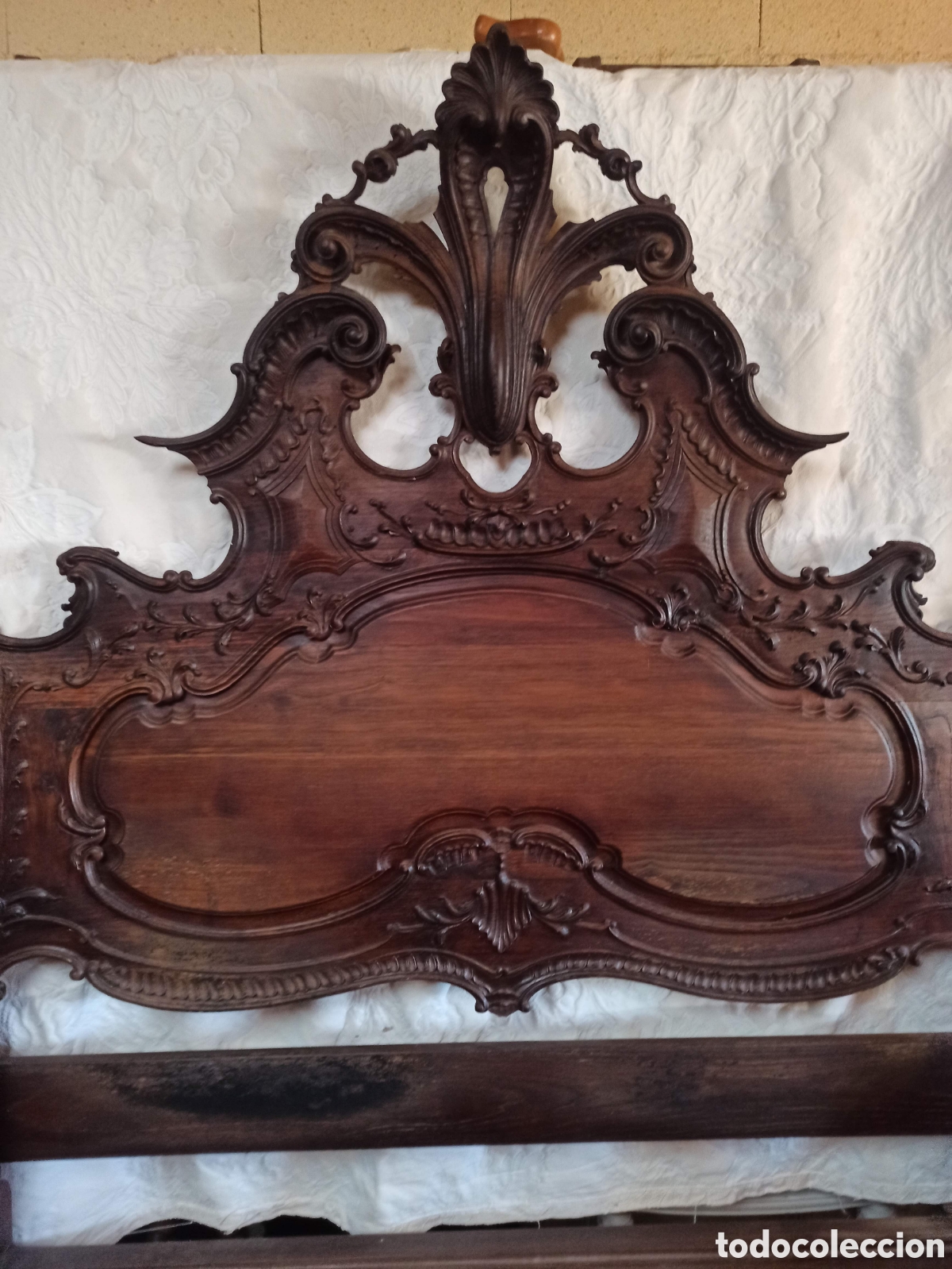 Antig&uuml;edades: cama completa de madera de casta&ntilde;o - Foto 2