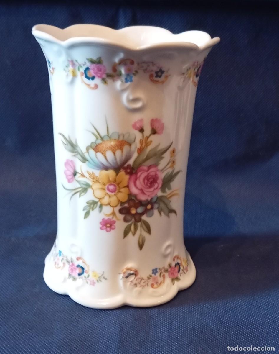 Antig&uuml;edades: Jarr&oacute;n de porcelana inglesa - Foto 1