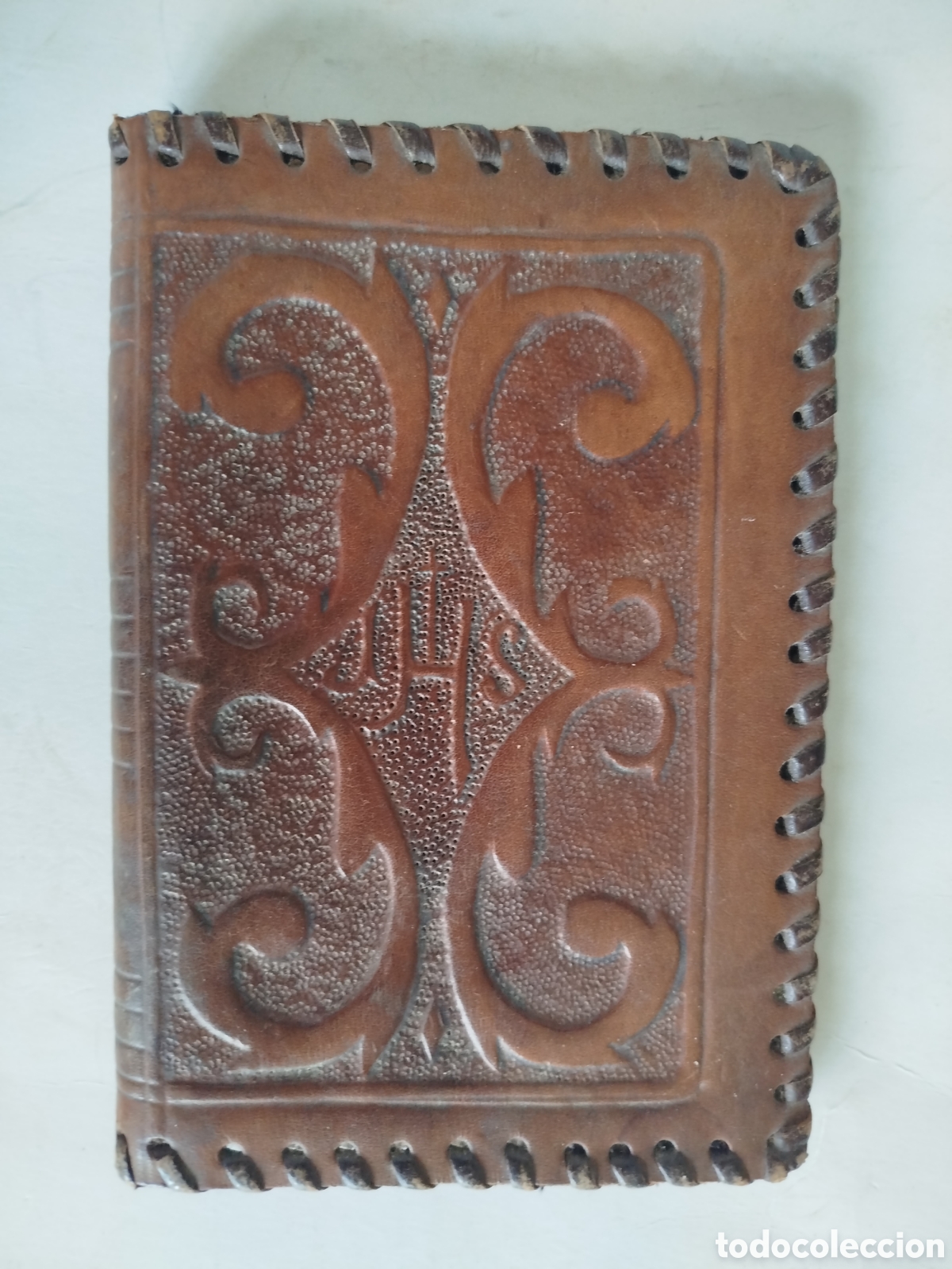 Antig&uuml;edades: FUNDA PARA MISAL EN PIEL REPUJADA. - Foto 1