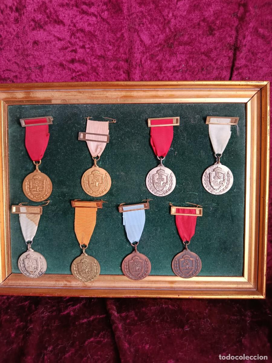 Antiquit&eacute;s: Medallas m&eacute;rito acad&eacute;mico Maristas Ja&eacute;n.A&ntilde;os 50-80