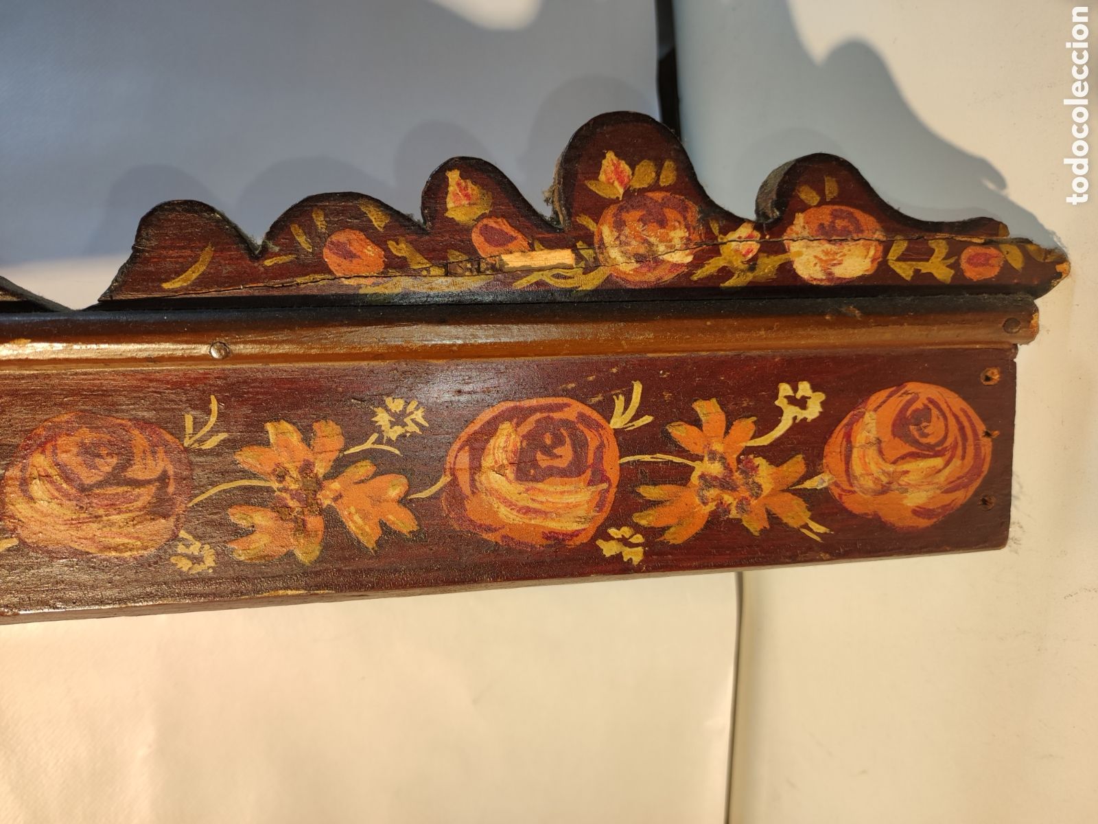 Antig&uuml;edades: Friso de madera pintado antiguo - Foto 2