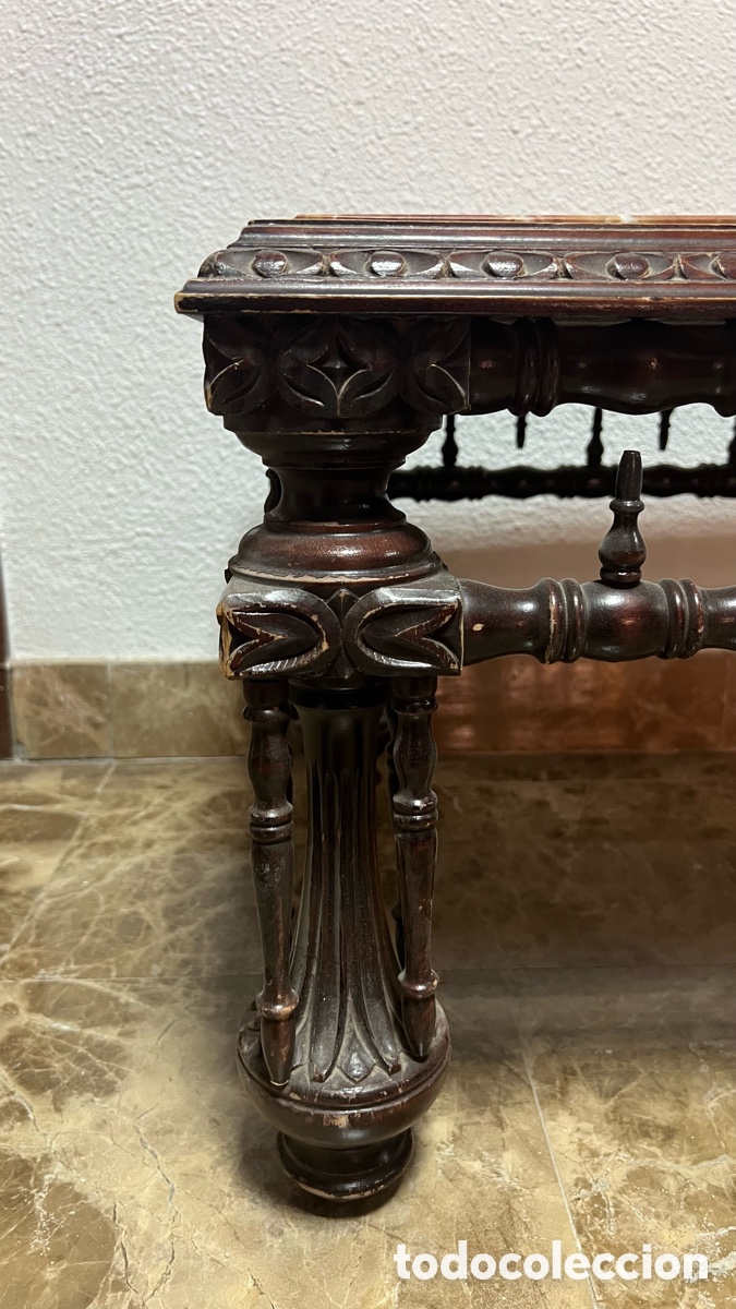 Antig&uuml;edades: Antigua Mesa de Centro de Madera y Marmol Rojo imperial - Foto 3