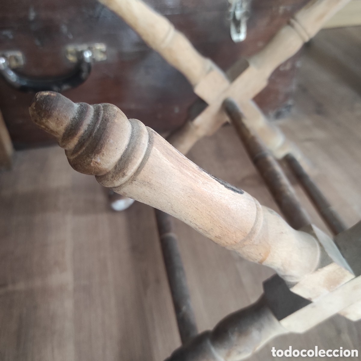 Antig&uuml;edades: Antiguo soporte para barril - Foto 2
