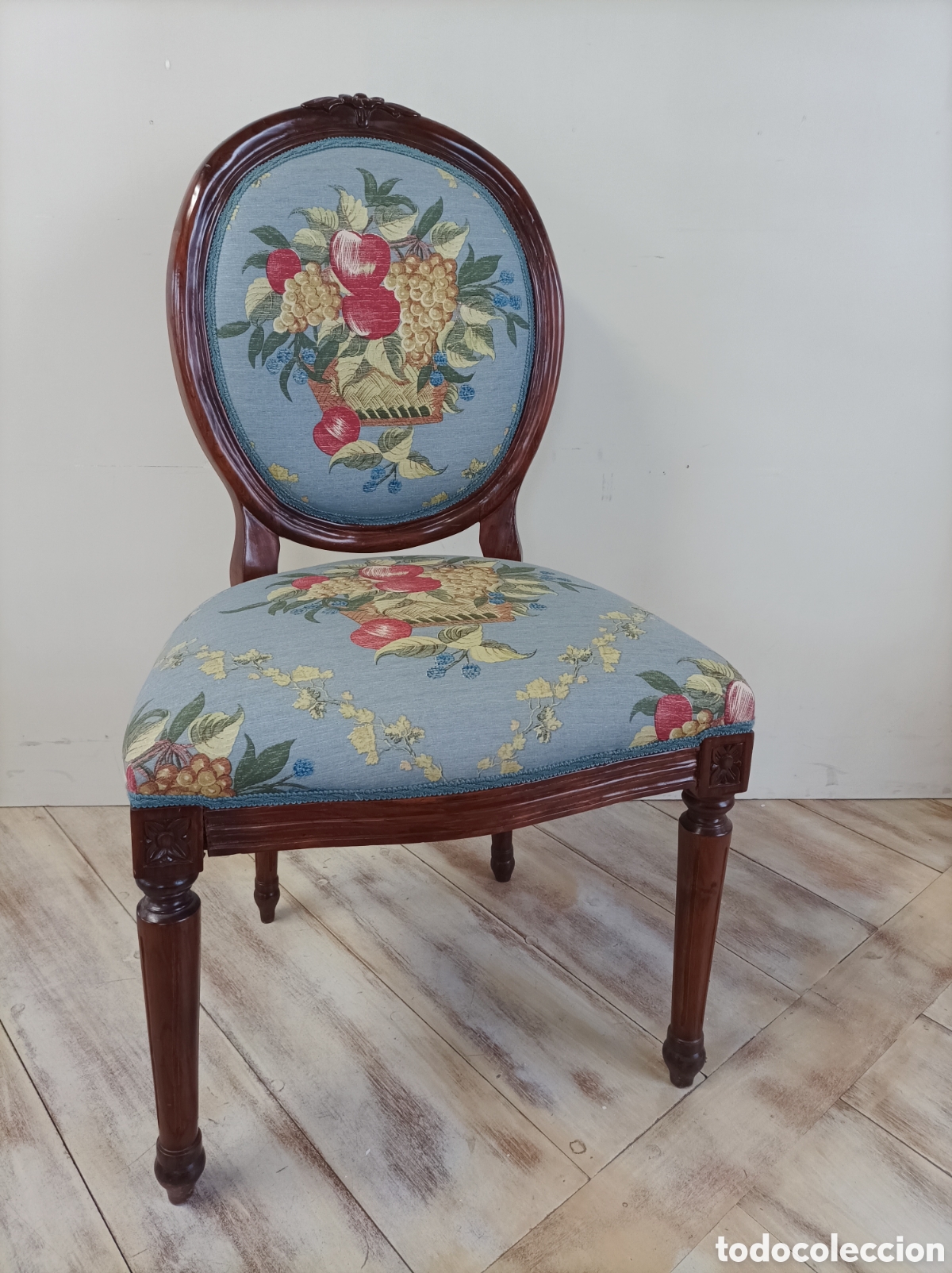 Antig&uuml;edades: Silla de estilo francesa. Tapizada - Foto 1
