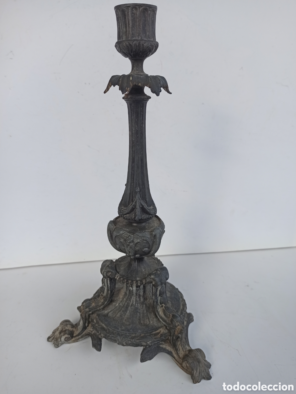 Antig&uuml;edades: Antiguo candelabro de bronce - Foto 2