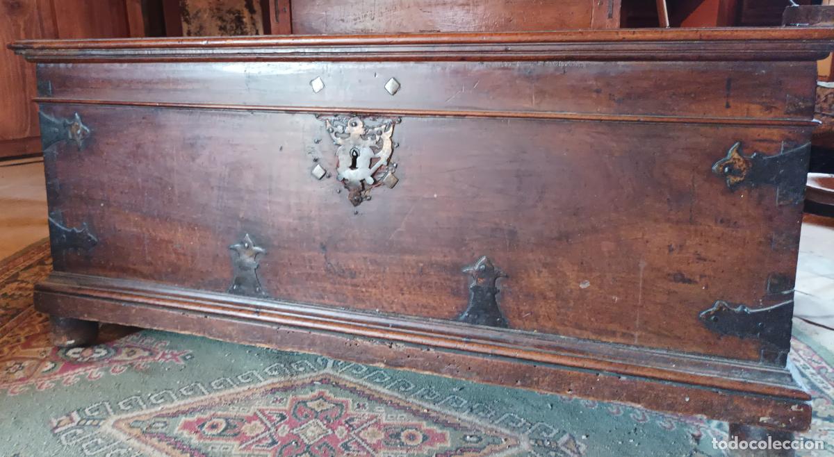 Antig&uuml;edades: Arca de nogal S XVII - Foto 27